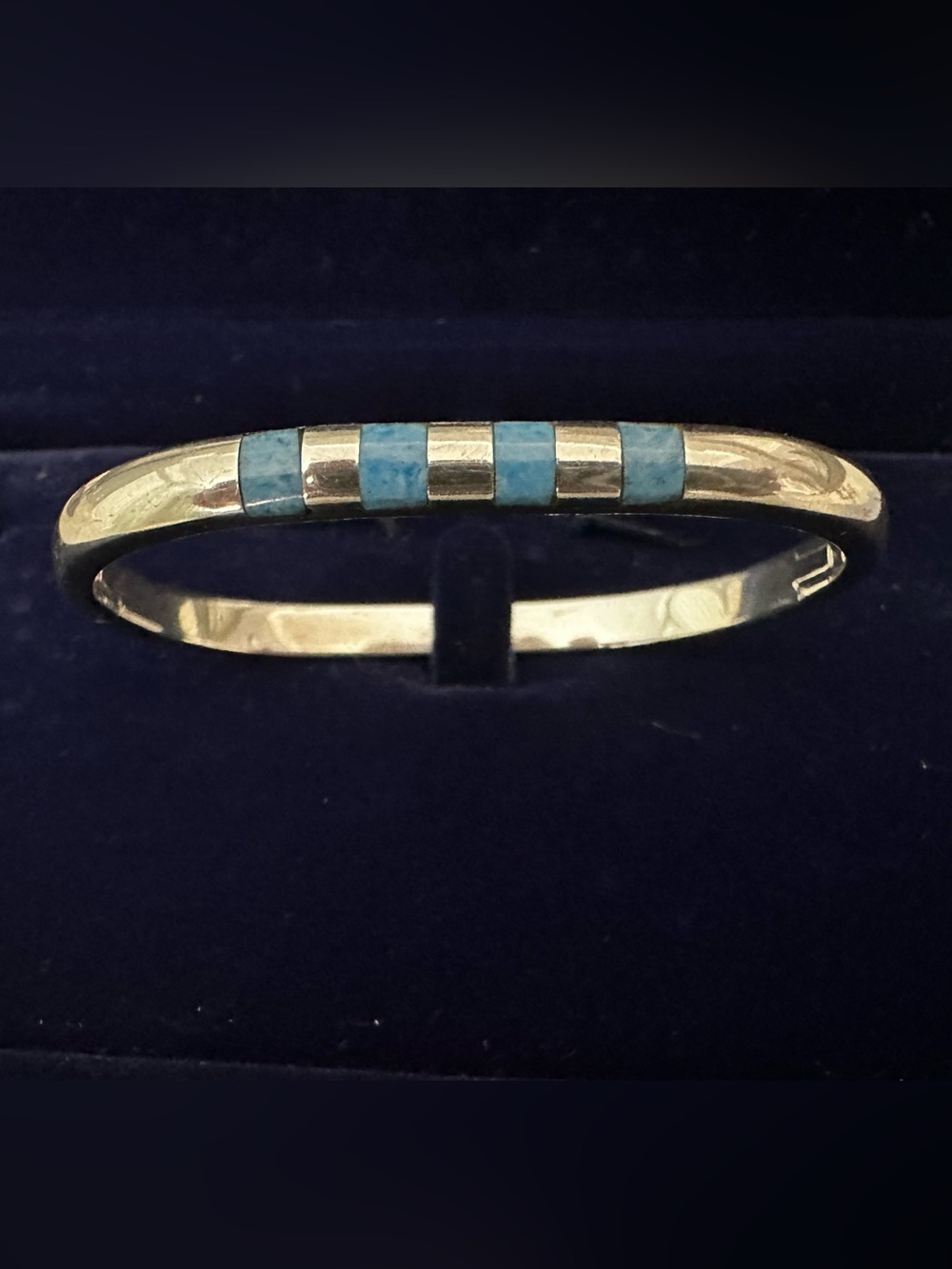 Vintage Mexican 925 Sterling Silver Turquoise Inlay Hinged Bangle Bracelet